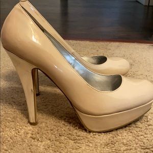 Guess silver and beige heels